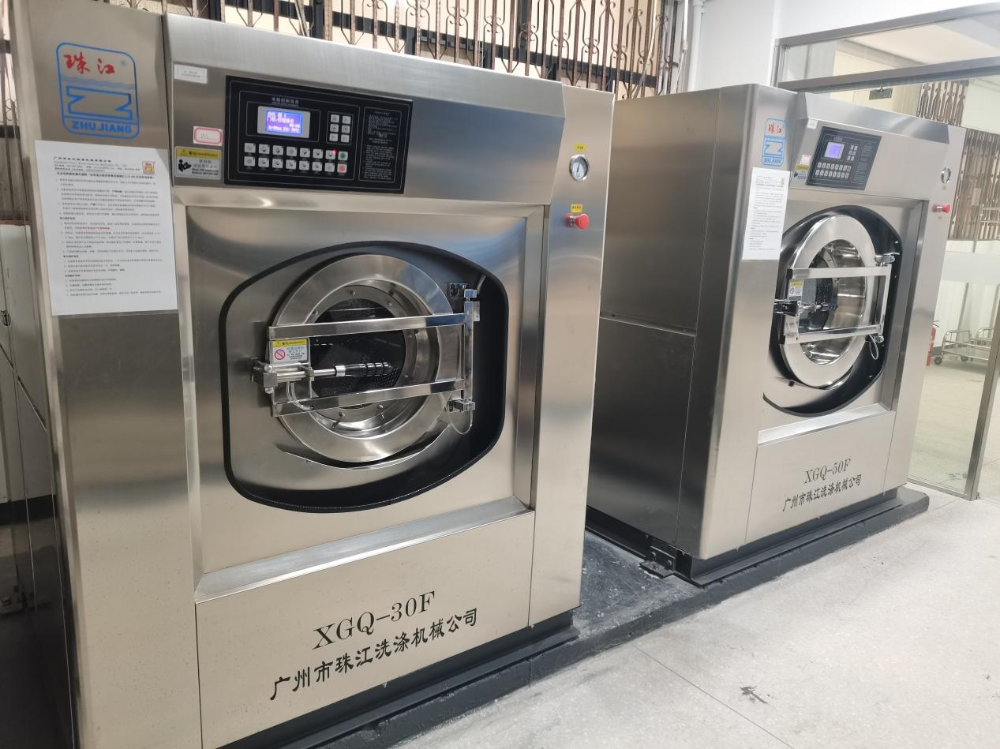 28公斤懸浮式工業用洗衣機XTH-380D：私立寄宿學校洗滌難題的高效節能解決方案